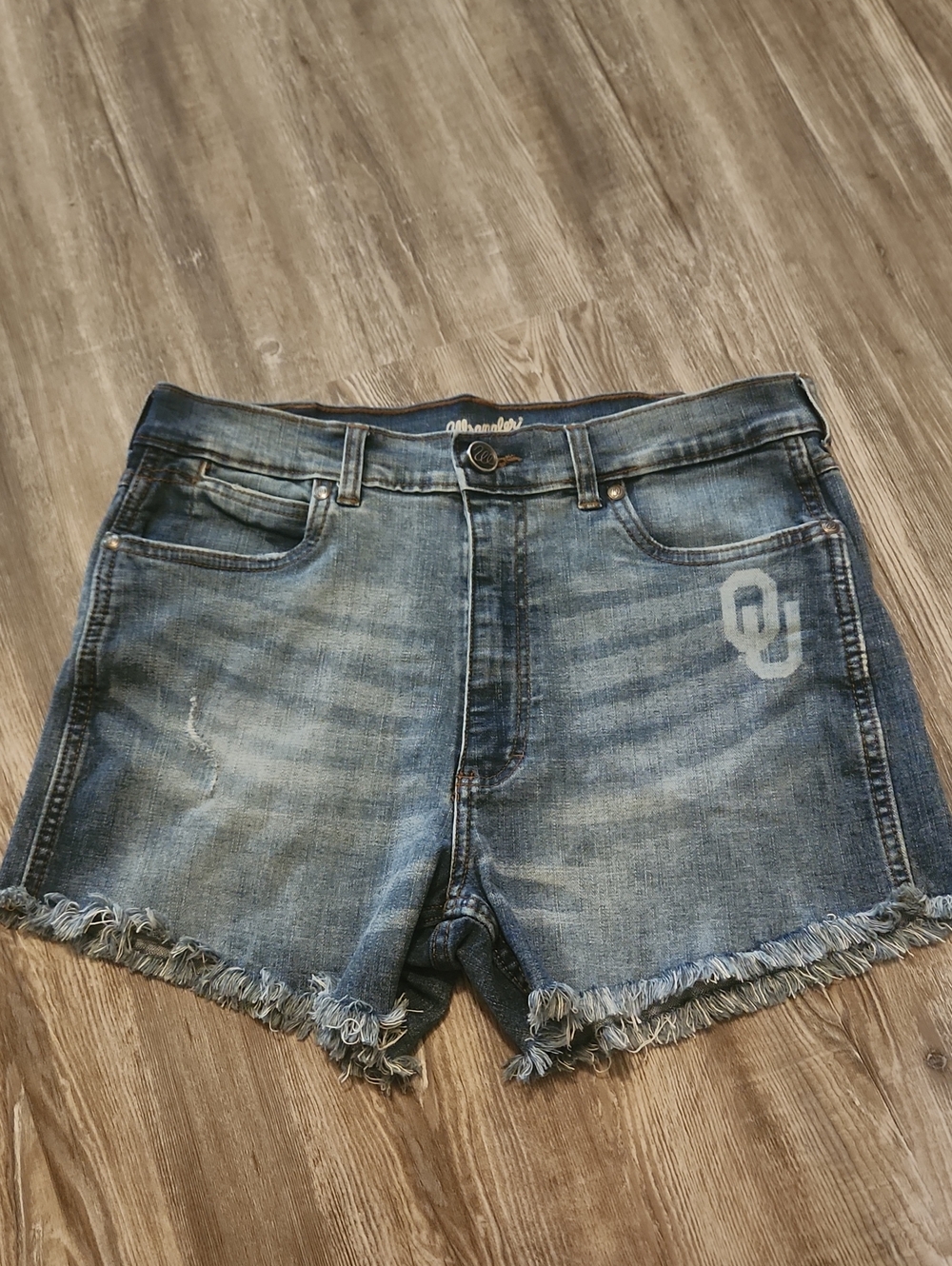OU Sooners Wrangler Women's Distressed Blue Denim Frayed Hem Shorts